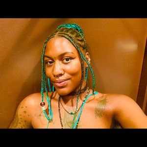 Meet your Posher, Mawu